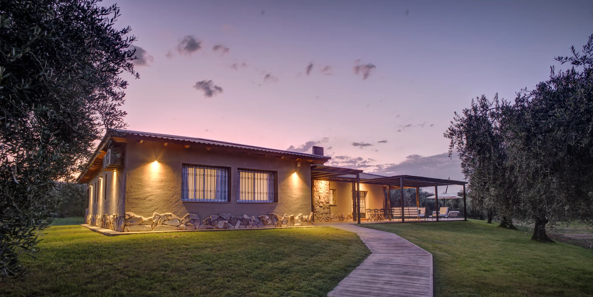 Villa Verde Oliva - Luxurious private villa at boutique hotel in Maipú, Mendoza, Argentina